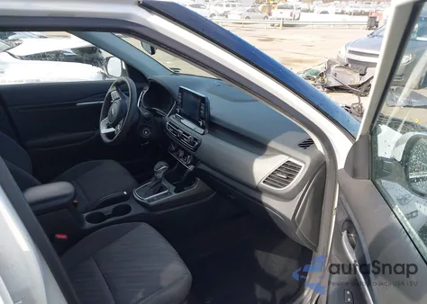 2021 Kia Seltos Lx z USA, uszkodzony, nr VIN KNDEPCAAXM7061069